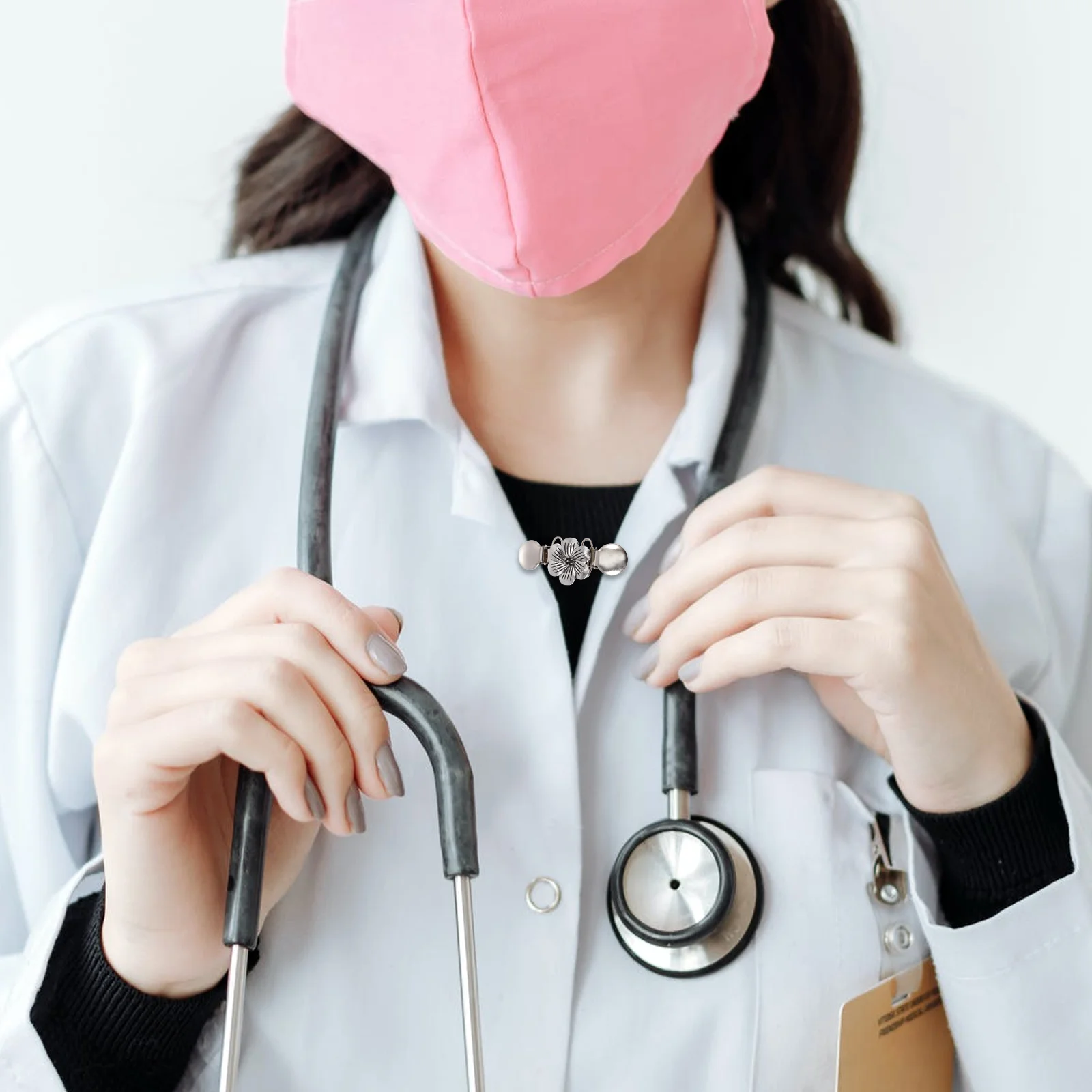 

2pcs Anti-Emptied Collar Buckles Retro Flower Sweater Clamps Vintage Dress Clips Shawl Cardigan Cloak Windbreaker Clasps