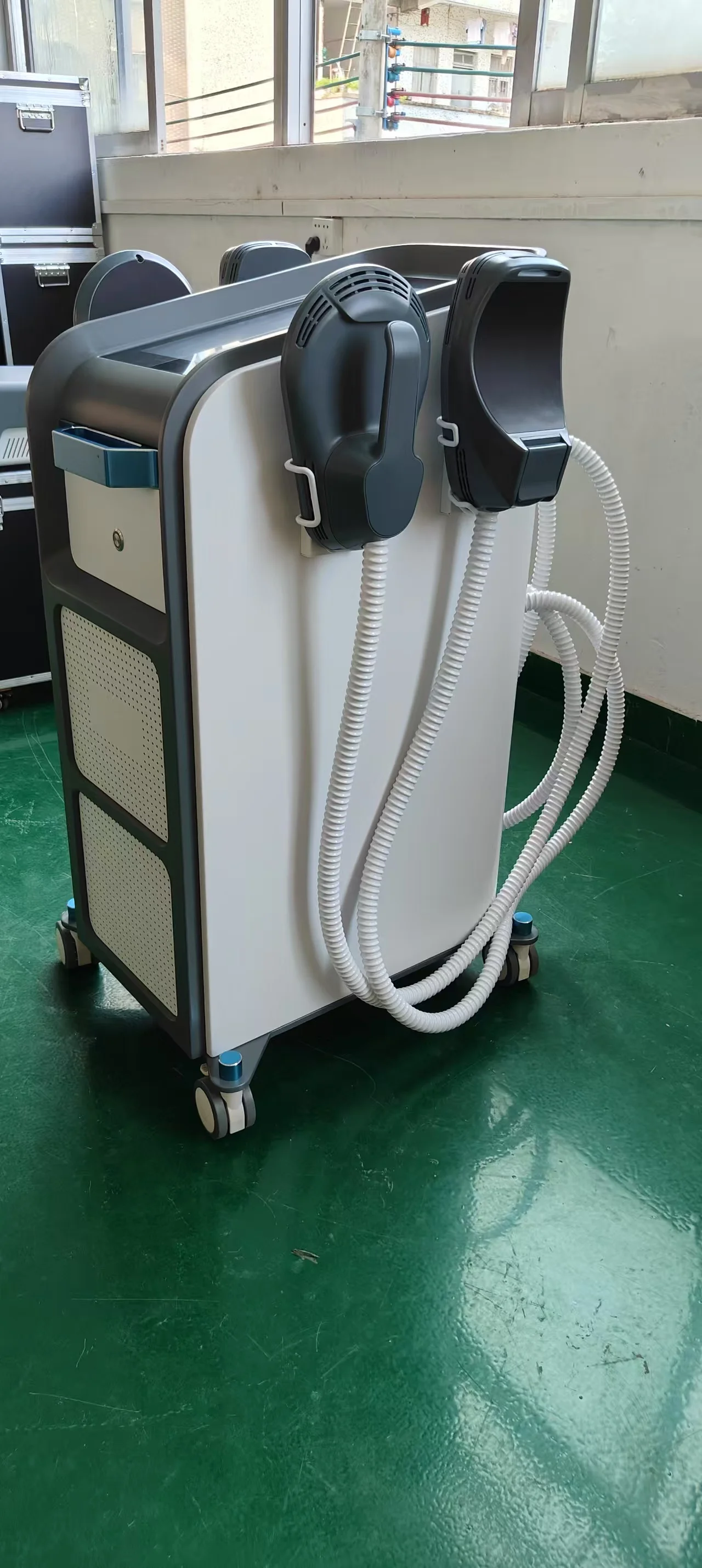 Hot Ems  Body Slimming Muscle Machine 4 Handles Ems Machine With Rf Fat Burning Slimming Machine