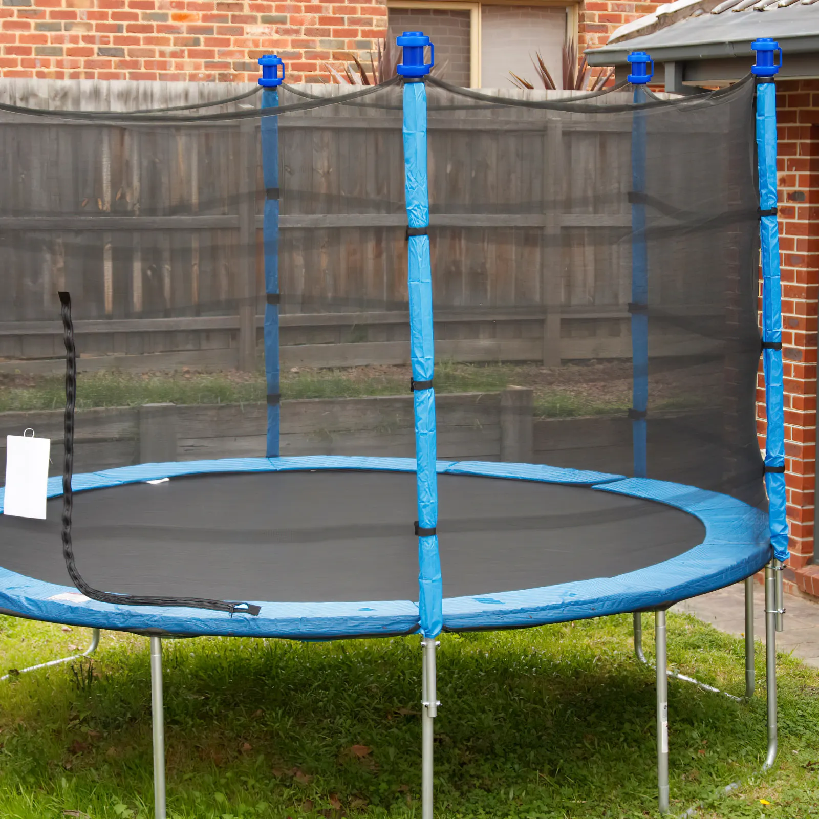 16Pcs Trampoline Pole End Caps ABS Sturdy Trampoline Replacement Parts for Enclosure Mesh Connection and Fixing