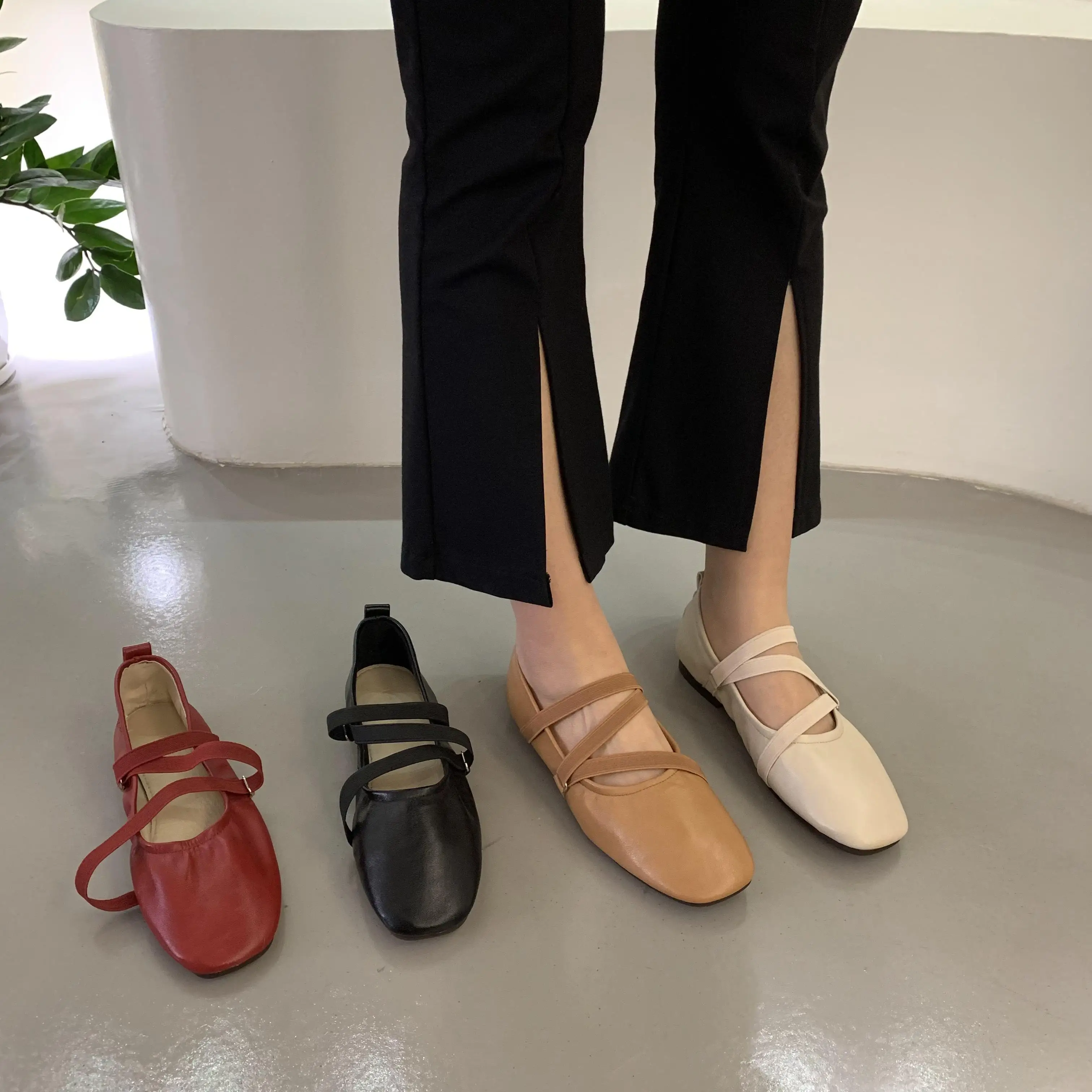 

Bailamos Women Flat Ballet Shoes Women's Square Toe Retro Single Shoes One Word Buckle Shallow Mouth Mary Jane Shoes Sandals