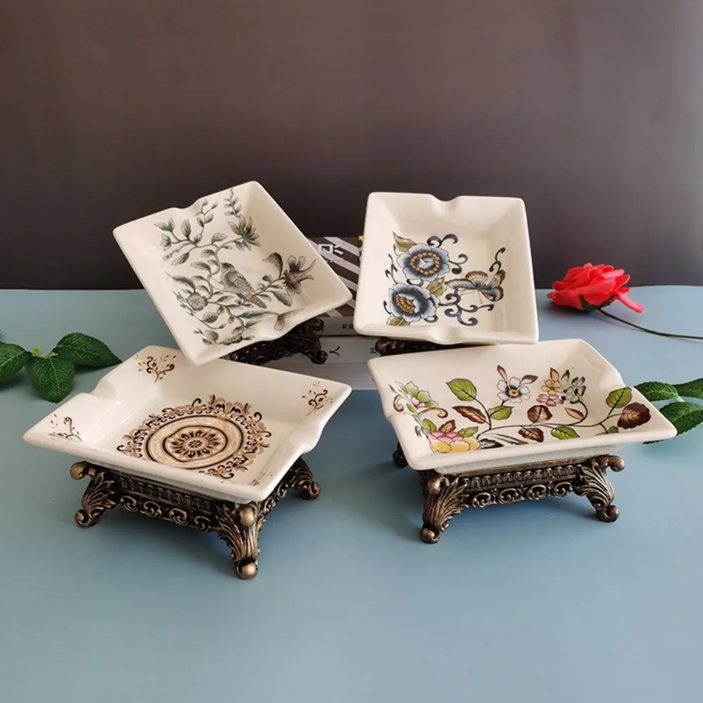 

Portable Vintage Ceramic Soap Dish Handmade European Style Soap Holder Self Draining Soap Container for Bathroom Kitchen