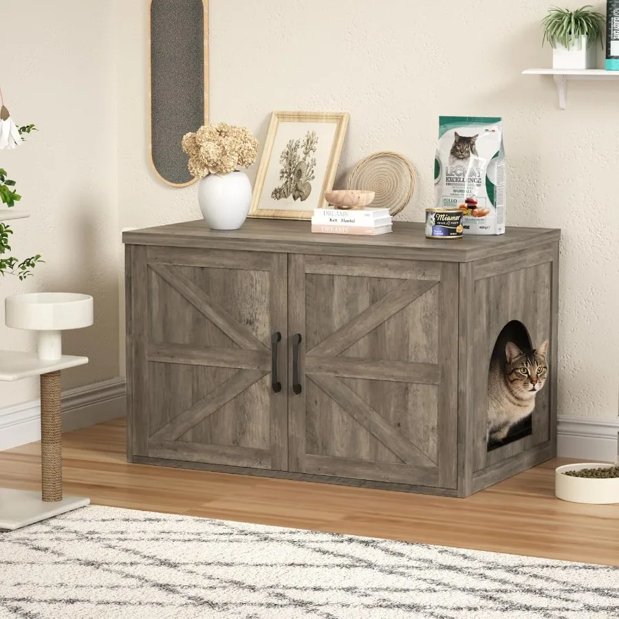 

Корпус для туалета в стиле фермерского дома с дизайном двери для сарая предлагает открыть и элегантное решение для внутреннего туалета для кошачьего туалета.