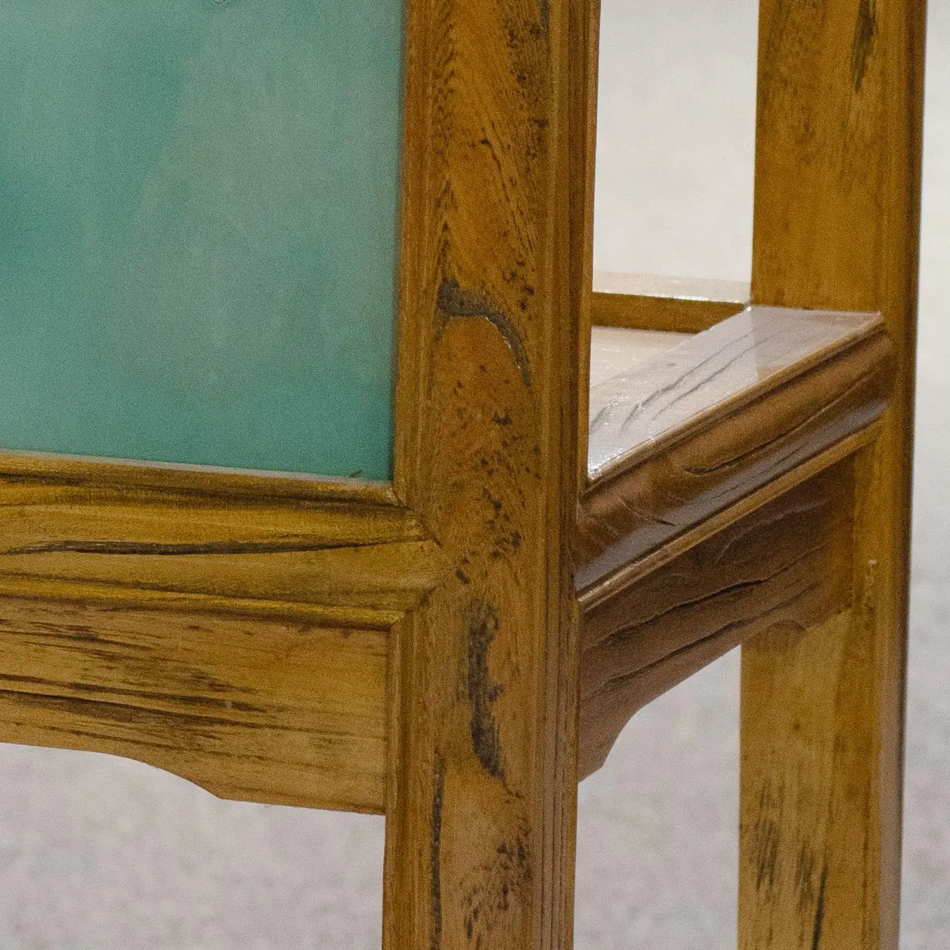 Living room, study, balcony, tenon and mortise process, floor-to-ceiling multi-functional rack, and entrance cabinet.