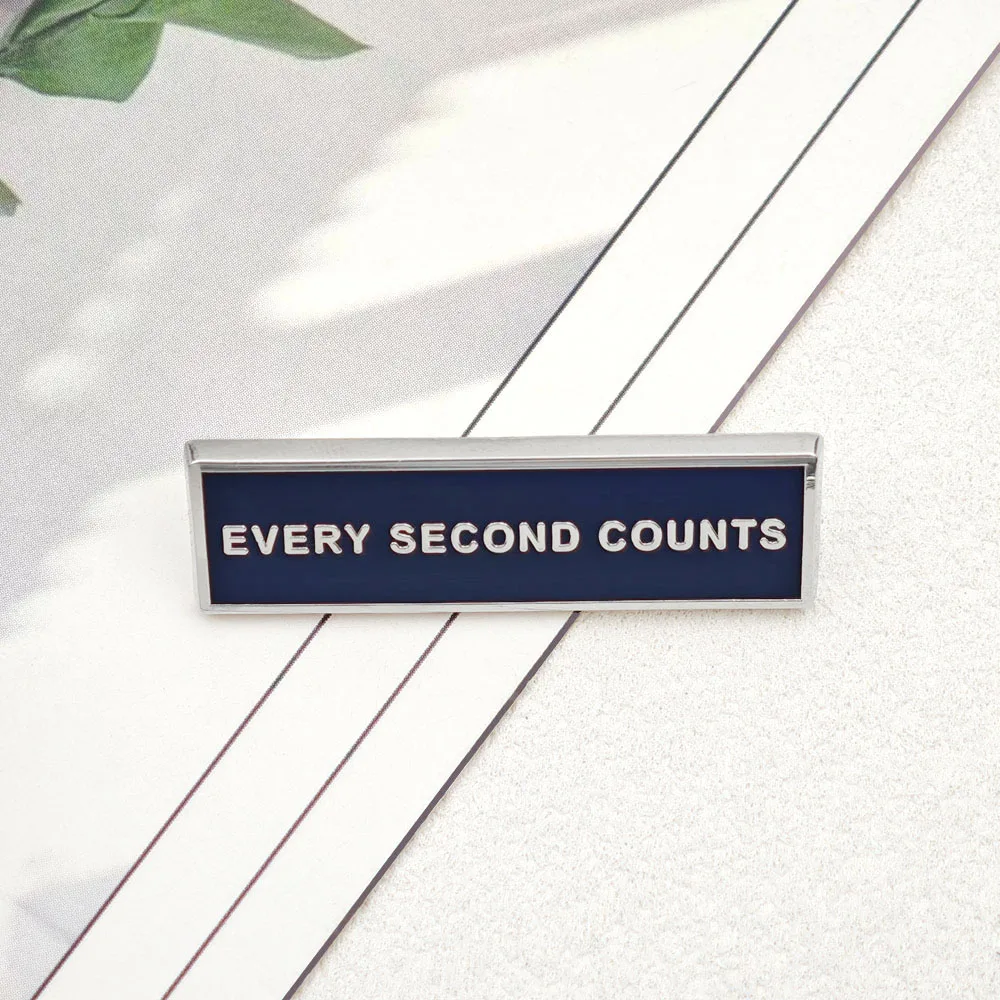 CSGO CS2 Every Second Counts Enamel Pin Defuse Kit System Message Badge Tactical FPS Game Brooch for Backpack Clothes Fans Gift