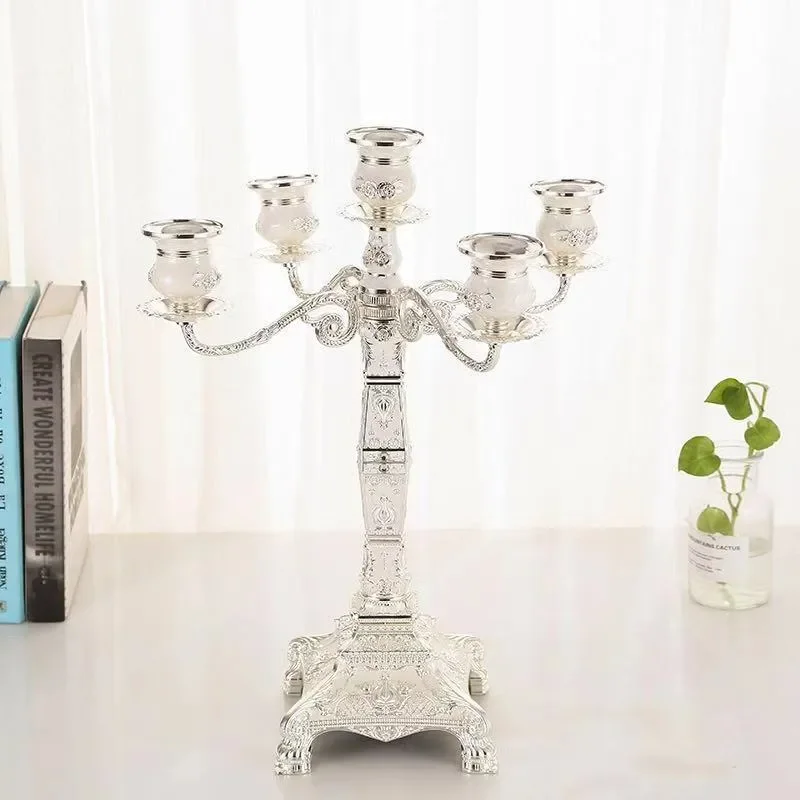 Vintage Five Arm Alloy Candlestick Holder Luxury Retro Candelabra for Home Wedding Decoration Hotel Party Centerpiece