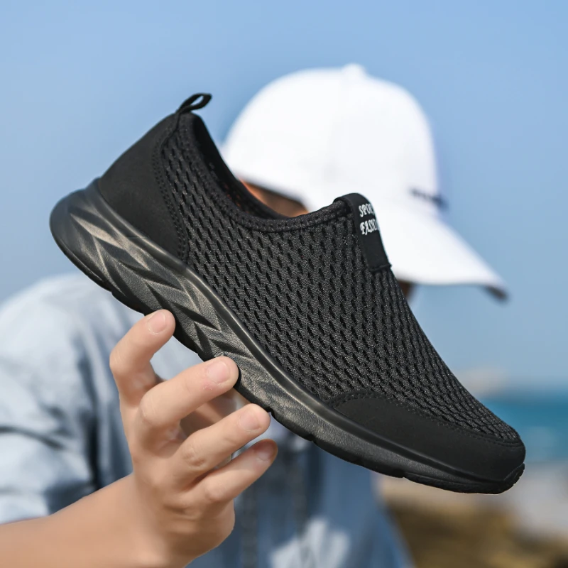 2023 Summer New Men Casual Shoes Large Breathable Outdoor Hiking Mesh Lightweight Comfortable Sports Shoes Fashion Running Shoes