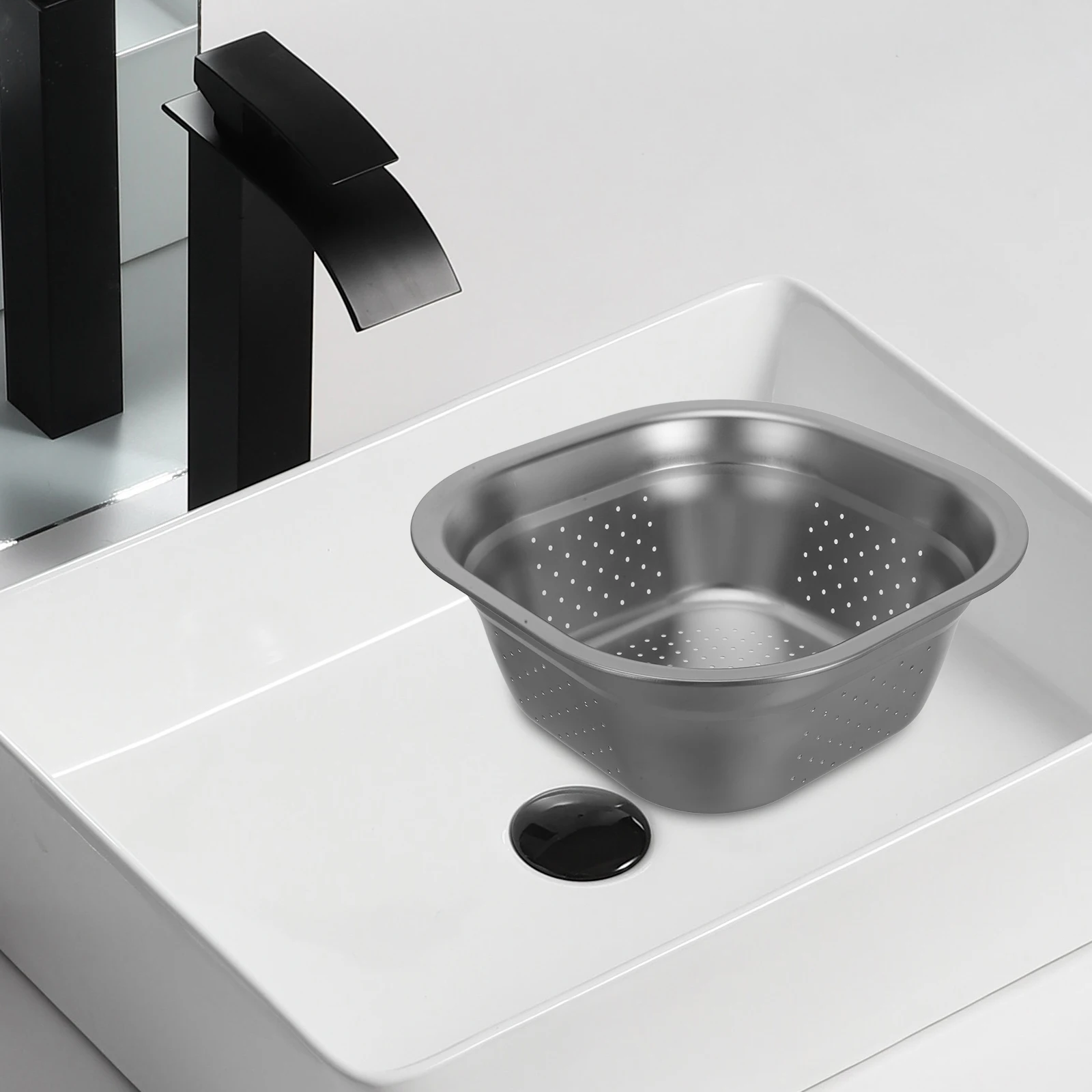 

Stainless Steel Colander Large Capacity Metal Basin for Washing Vegetables Fruits Space-Saving Design Metal Washing Basin