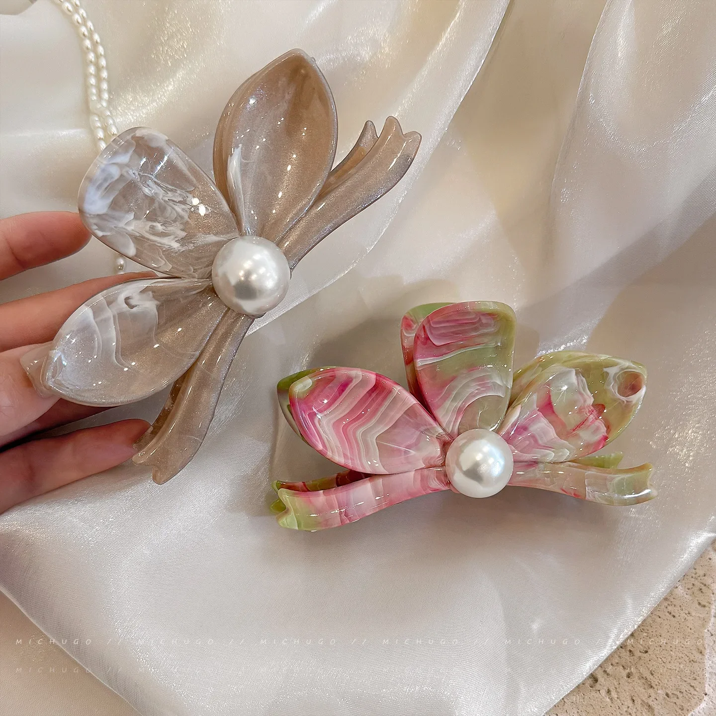 

DS NEW Retro Gradient Flower Pearl Acrylic Hair Claw Sweet Flower Series Hair Claw Clips INS Hair Accessories for Women Girls