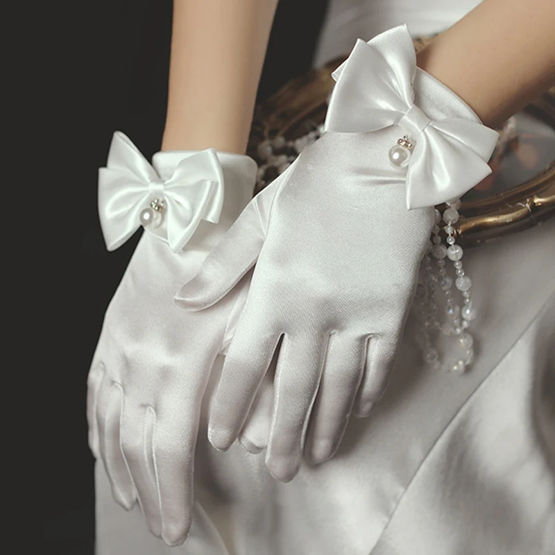 1Pair Women Bridal Wedding Gloves Satin Short Opera Glove Pearl Wrist Banquet Dress Accessories Bowknot Fancy Party Floral Glove