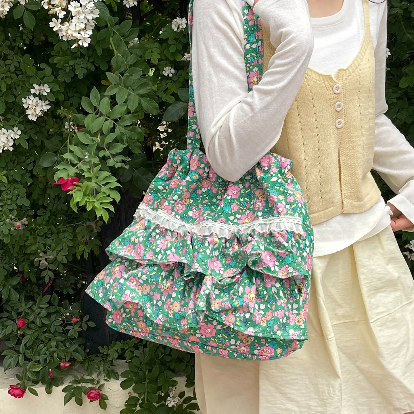 Artistic Floral Ruffle Edge Canvas Bag Women's Vacation Style Atmosphere Party Handbag Retro Sweet Underarm Bags New