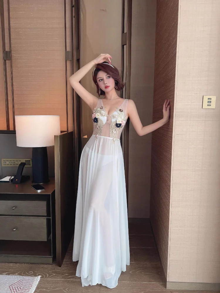 

Sexy Deep V See tough Dr Night Club Sauna Par Long Evening Gown High Waist Belted Floral Embroidery Transparent Dr