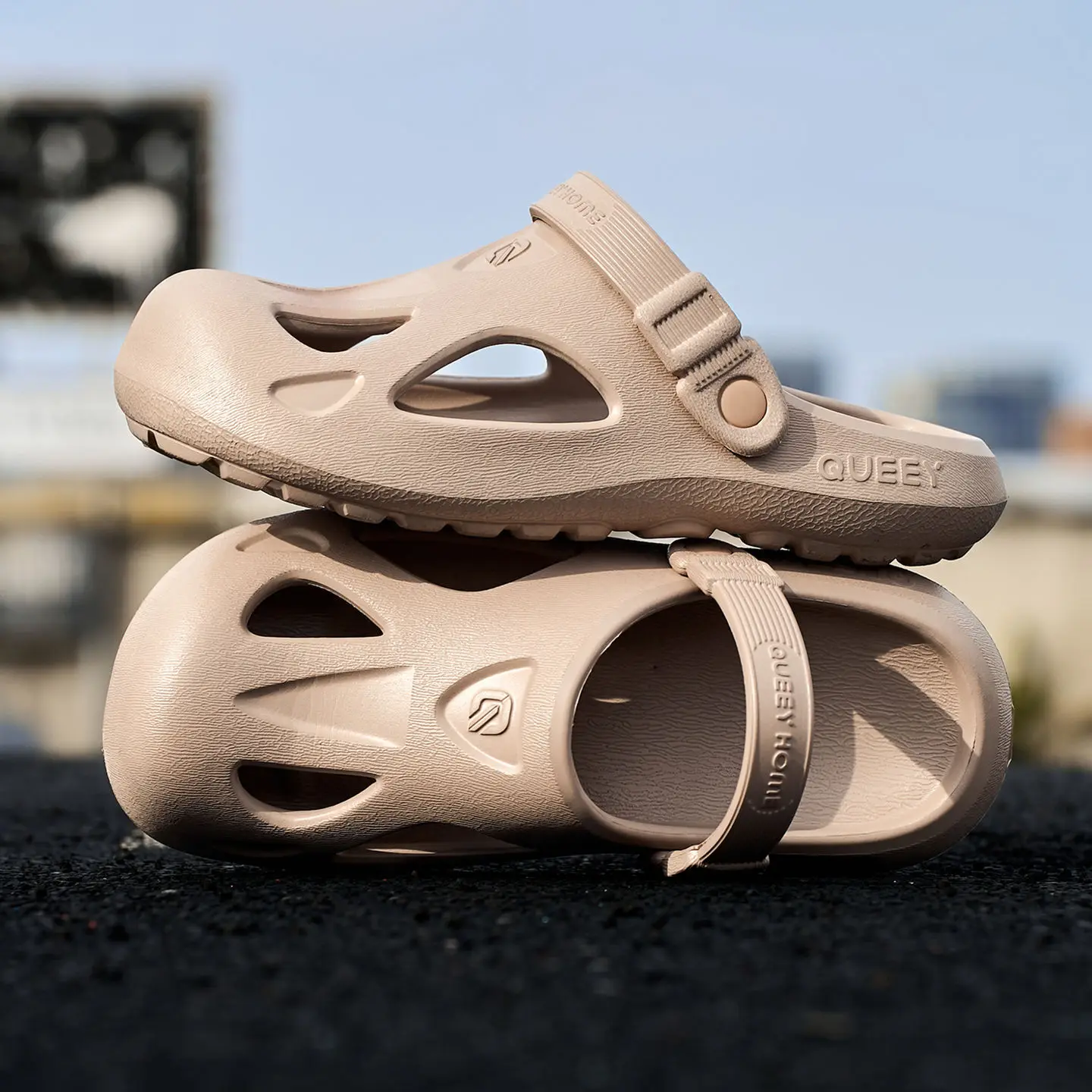 Men EVA Clogs Sandals Summer Breathable Hollow Out Slippers Non Slip Strap Beach Garden Shoes Lightweight Indoor Outdoor Shoes