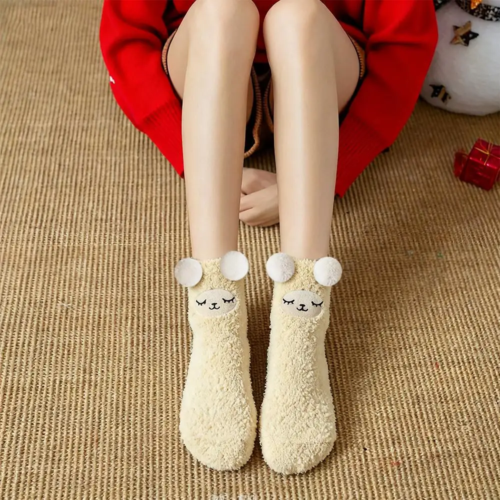 Calze da orso carino per bambini Calze resistenti all'usura Calzini da regalo festivi per le vacanze Calzini natalizi accoglienti in velluto corallo