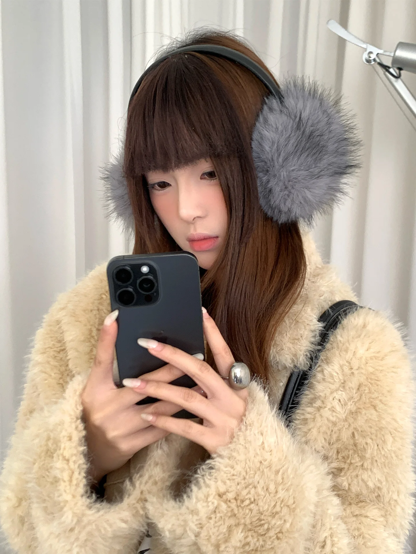 

Новые плюшевые белые наушники для женщин, зимние теплые наушники для езды на велосипеде, защита от холода