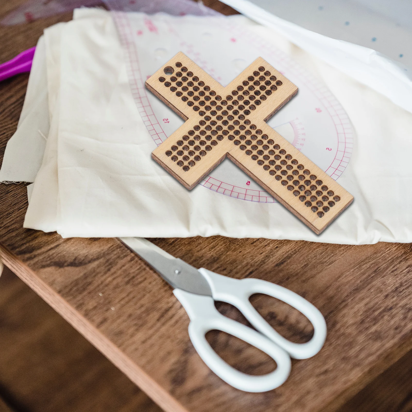 

5 Pcs Chips Mini Cross Stitch Wood Bookmark Suite Slices Wooden for Crafts Animal Blank