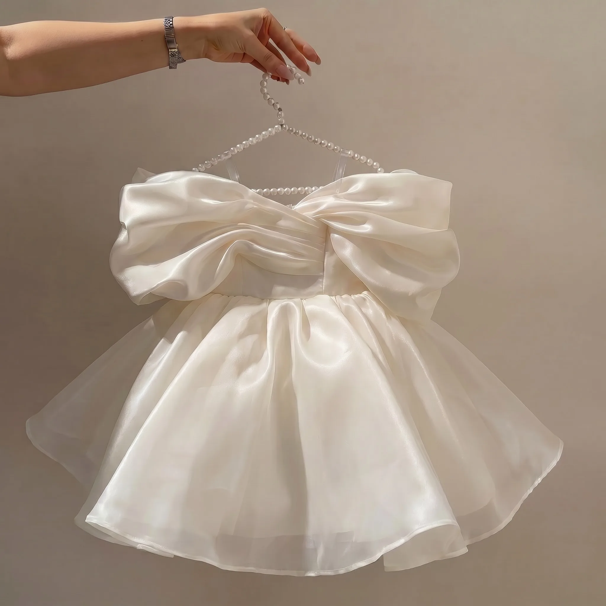 Ivory Organza Flower Girl Dress Off Shoulder Wedding Party Ball Gowns Short Ruffles Communion Dress for Little Girls  Gala Dress
