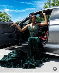 Green Velvet Mermaid Prom Dresses For Black Girls Luxury Beaded Crystal Evening Party Gala Gowns Appliques vestidos de festa