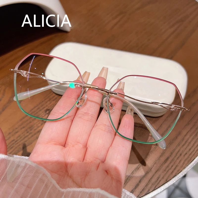 

ALICIA Fashion Rimless Glasses Retro Polygon Eyeglasses Specs Women Ultra Light Alloy Optical Prescription Eyeglasses Frames