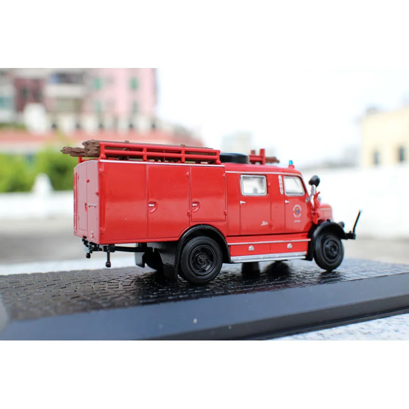 Diecast 1/72 escala motor de bombeiros lf 16 ts krupp widder escada antiga liga modelo de carro brinquedo colecionável presente lembrança exibição ornamento