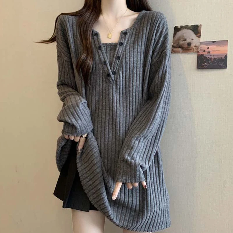 Plus Size Women V Neck Ribbed Long Sleeve T-shirt Autumn Winter New Mid-Length Top Loose Slim Fit Hide Fat Design Blouse Ladies