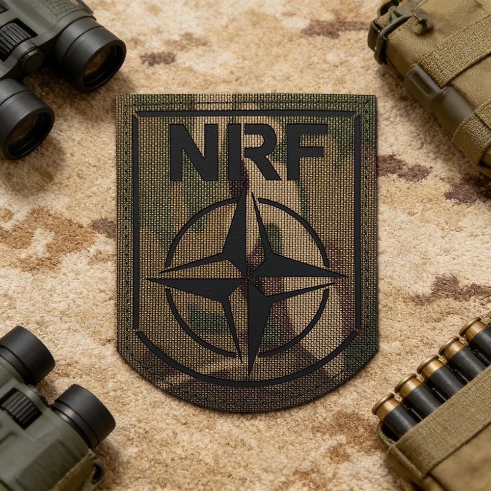 

Нашивка НАТО — включает дизайны боевой группы НАТО в Эстонии, Нарвской армейской флотили и рыболовного клуба Сантамайя, с креплением на липучке