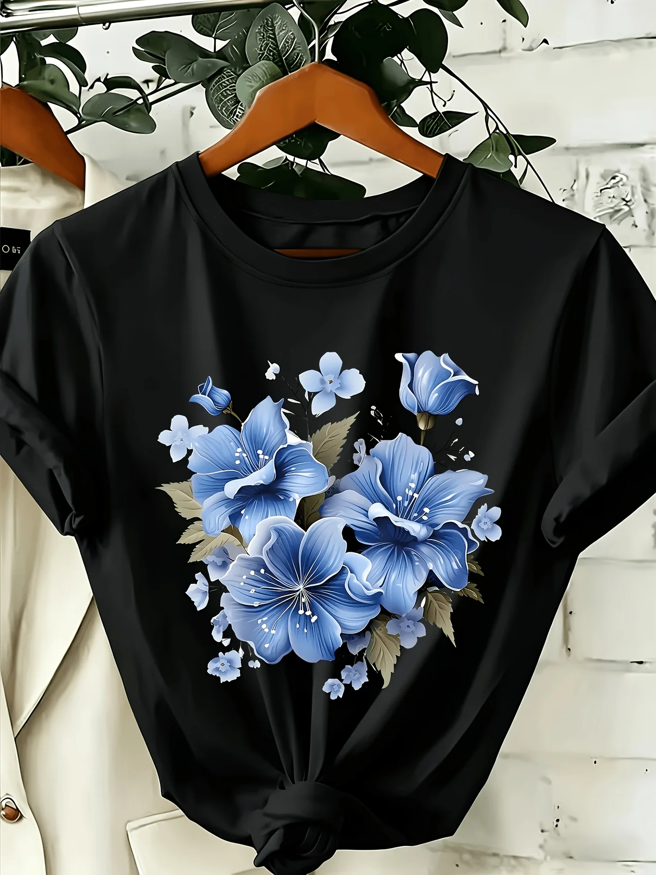 Women's Casual Short-sleeve T-shirt Featuring Stylish and Elegant Prints Made From Breathable and Comfortable Fabric