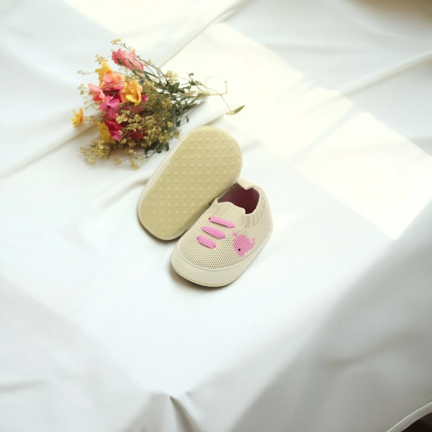 여성용 베이비 캔버스 신발, 캐주얼 신발, 베이비 워킹 슈즈, 속이 빈 미끄럼 방지 통기성 0-1세
