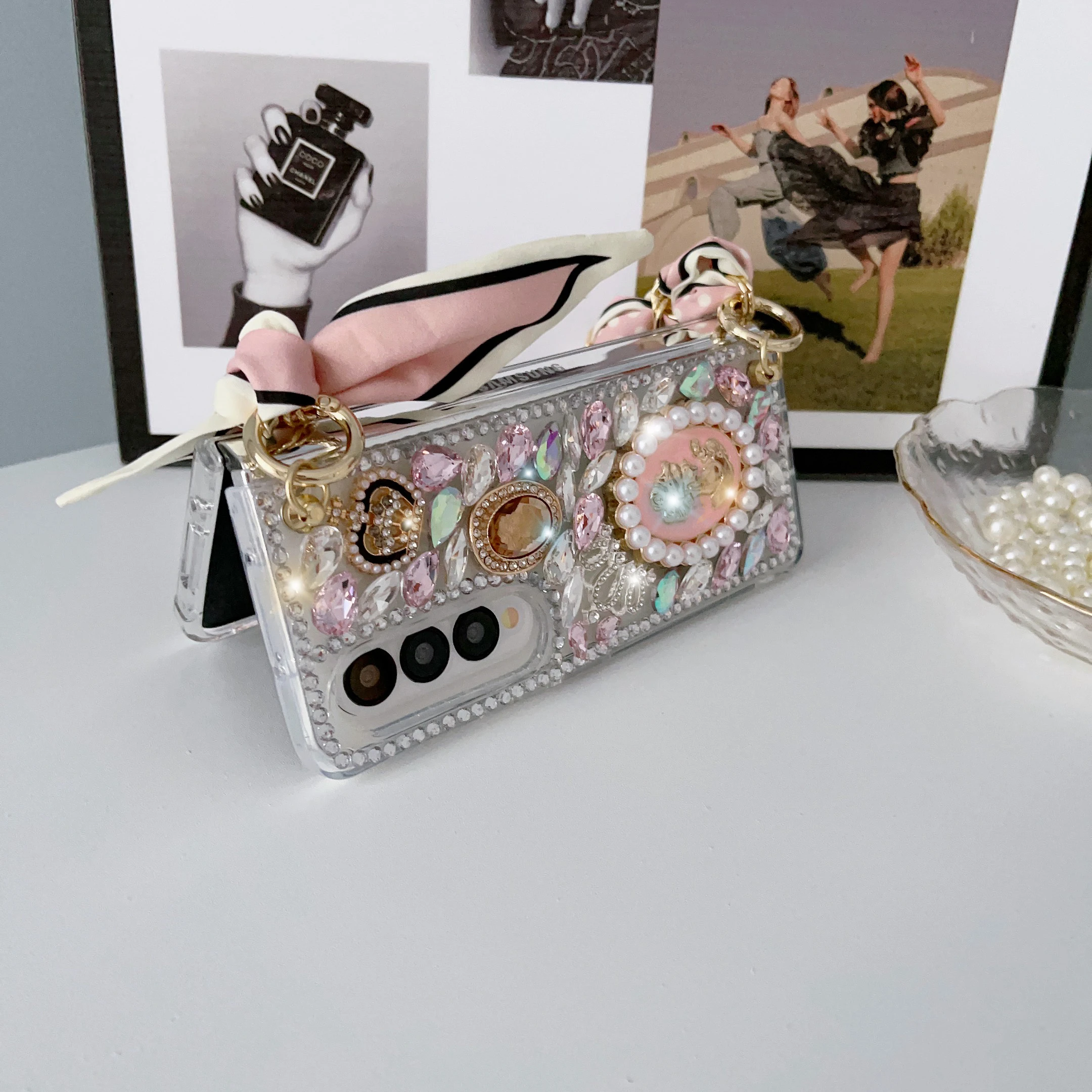 Pearl Relief Goddess Portrait Phone Case For Samsung Galaxy Z Fold 7 6 5 4 Rhinestone Crystal PC Cover With Chain Of Silk Scarve