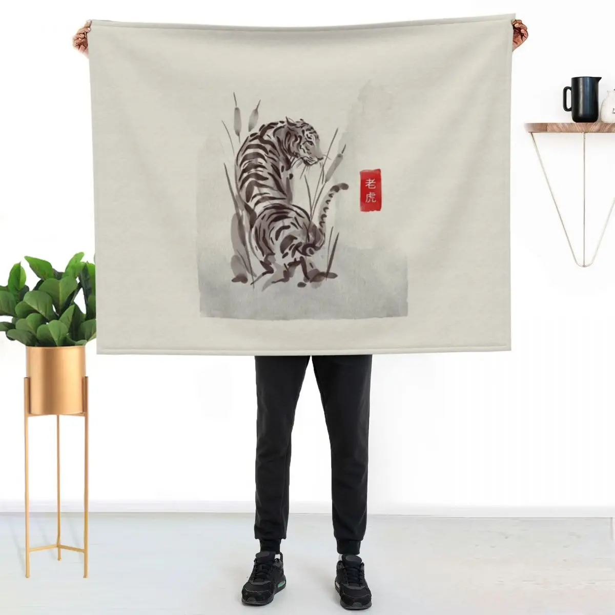 

The Old Age Japanese Tiger Throw Blanket Luxurious Soft Fuzzy Blanket for Sofa Bed