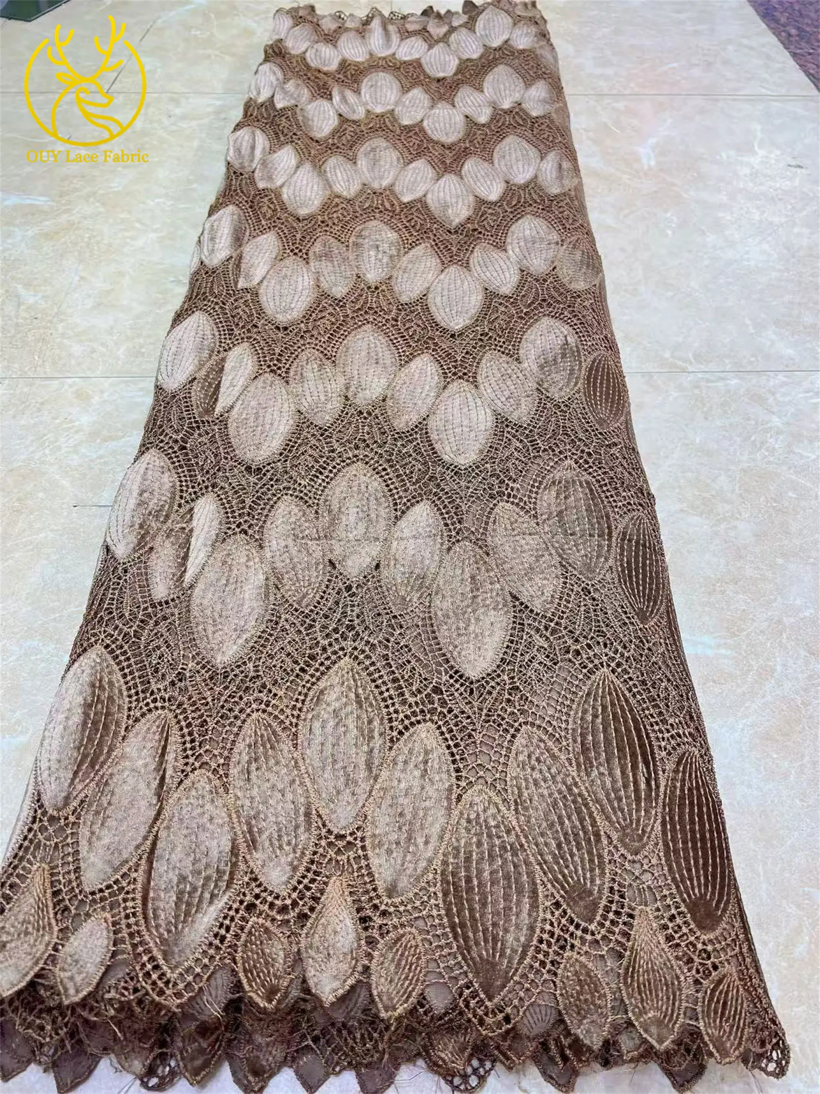 Tessuto di pizzo guipure in ve - Velvet Fabric Embroidery recensione e prezzo