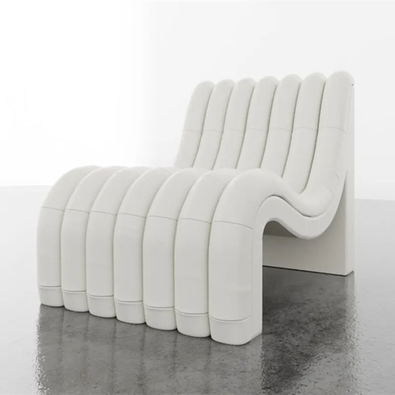 Modern designer simple creative art curve Sasha leisure sofa single chair model room receives special-shaped recliner