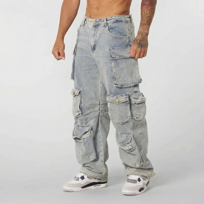 Multi-Pocket-Jeans mit geradem Schnitt für Herren, im amerikanischen Retro-Stil, locker geschnitten, lässig, im Used-Look, für Frühling und Herbst.