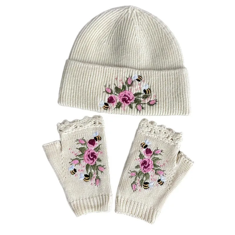 عبر الحدود الأكثر مبيعا الخريف/الشتاء السيدات الجديدة قفازات محبوكة وقبعة مجموعة مع الصوف الدافئ المطرزة النحل والزهور الصغيرة