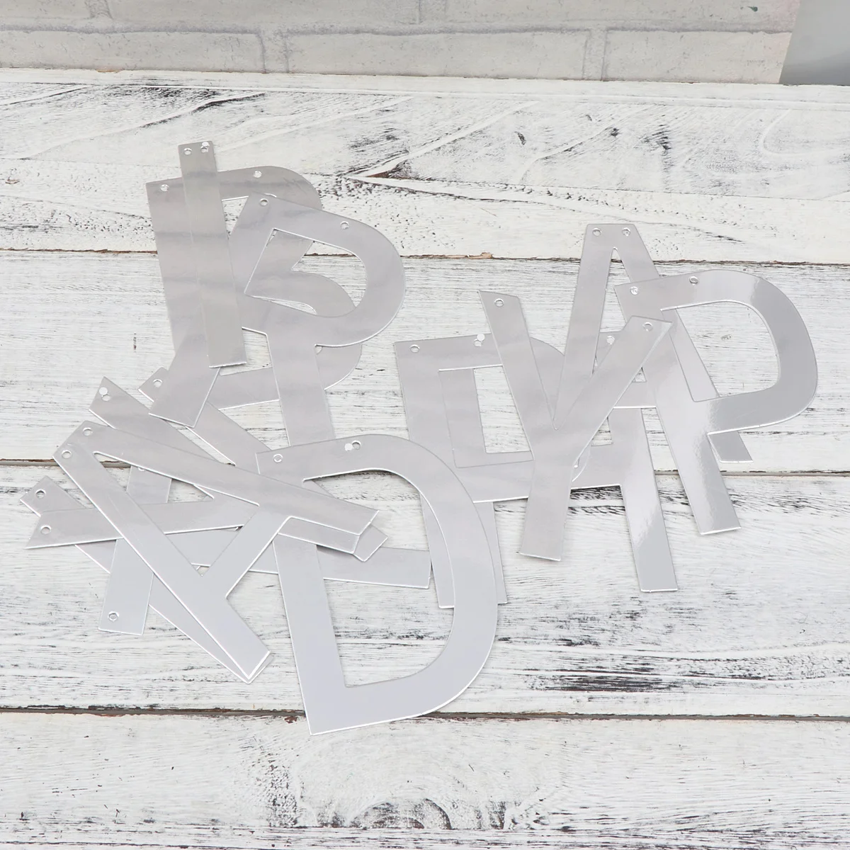 

Silver Happy Birthday Sequins Letter Banner Shimmering Party Decoration Pull Flag for Table Mantel Branches Birthday Celebration