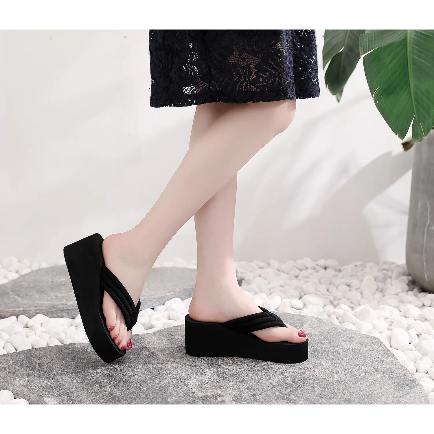 Women Summer Bohemian Clip Toe Flip Flops Non-slip Wedges Slippers Beach Shoes Fashion Beach Sandals Female Casual Slippers