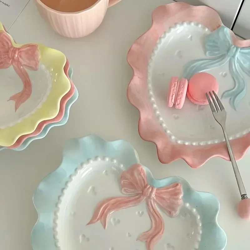 Heart-shaped Bow Wavy Edge Ceramic Dinnerware Set Ideal Cake Presentation, Korean Princess Pastry Platter, Lace-edged Rice Bowls