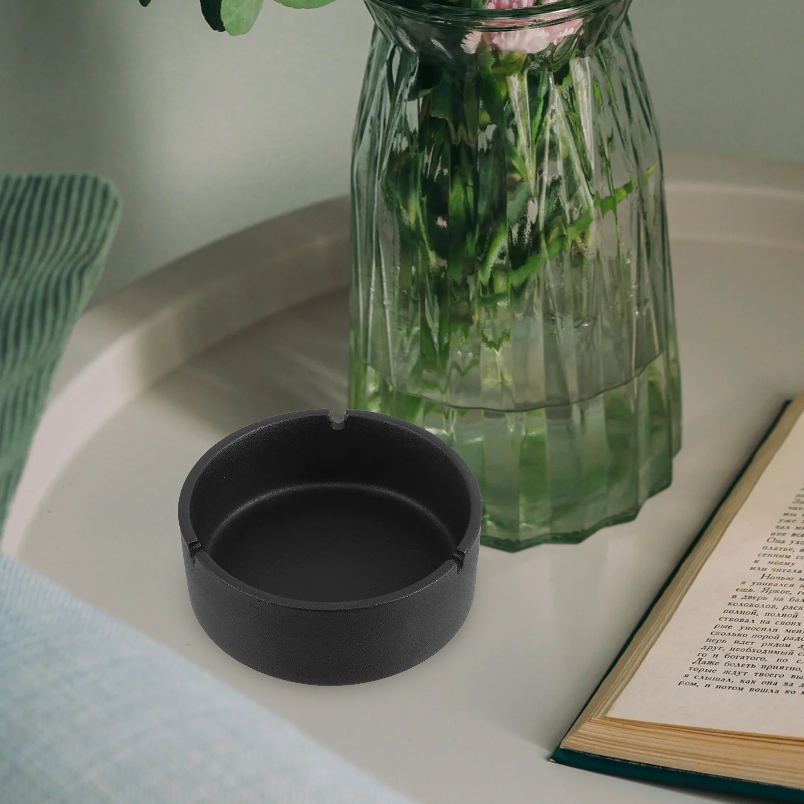 

Ceramic Smoker Ashtray Decorative Holder for Home Collector Decoration Container Desktop