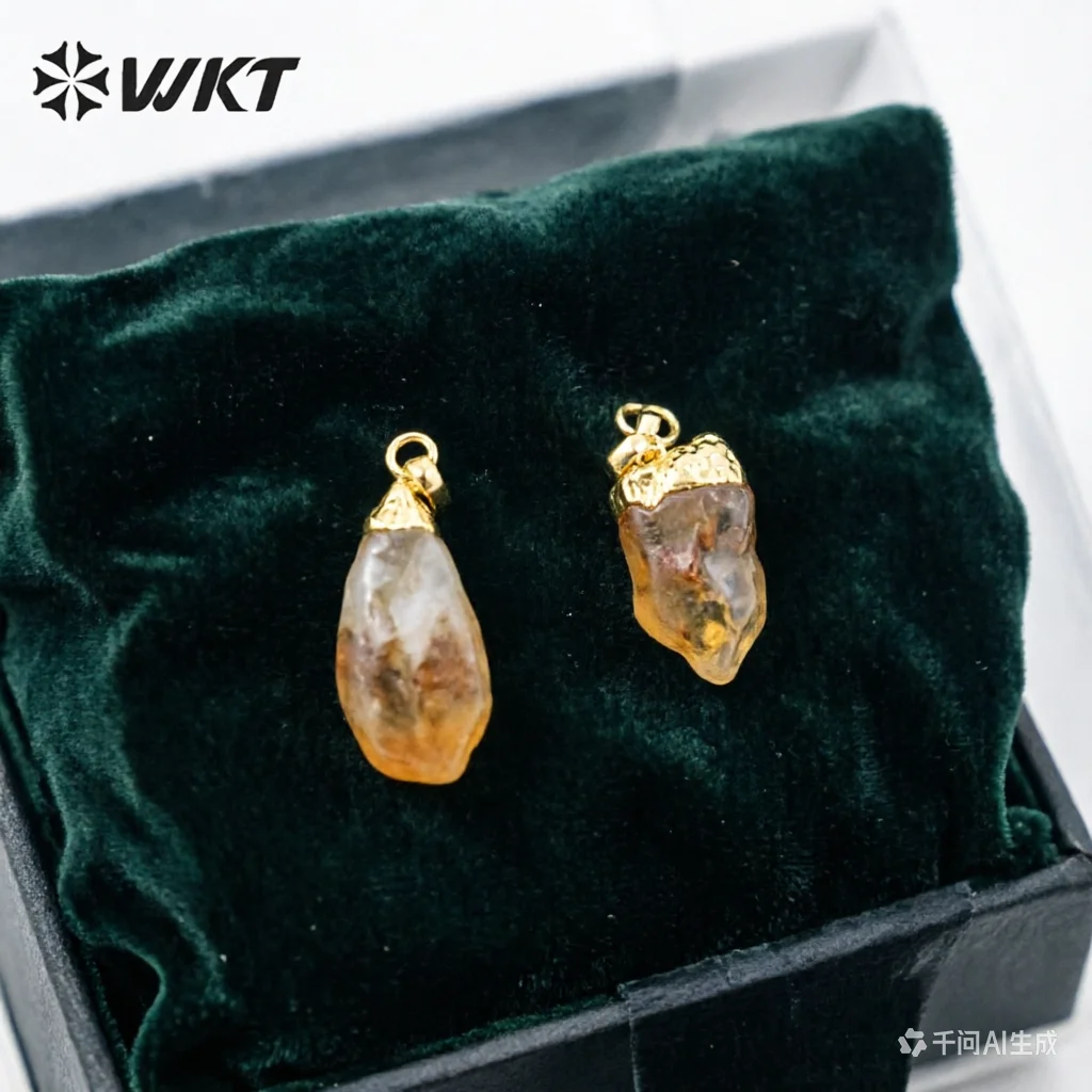 WT-P1757 WKT Wholesale Natural Yellow Citrines Pendants with Gold Color Beautiful Original Crystal Random Shape