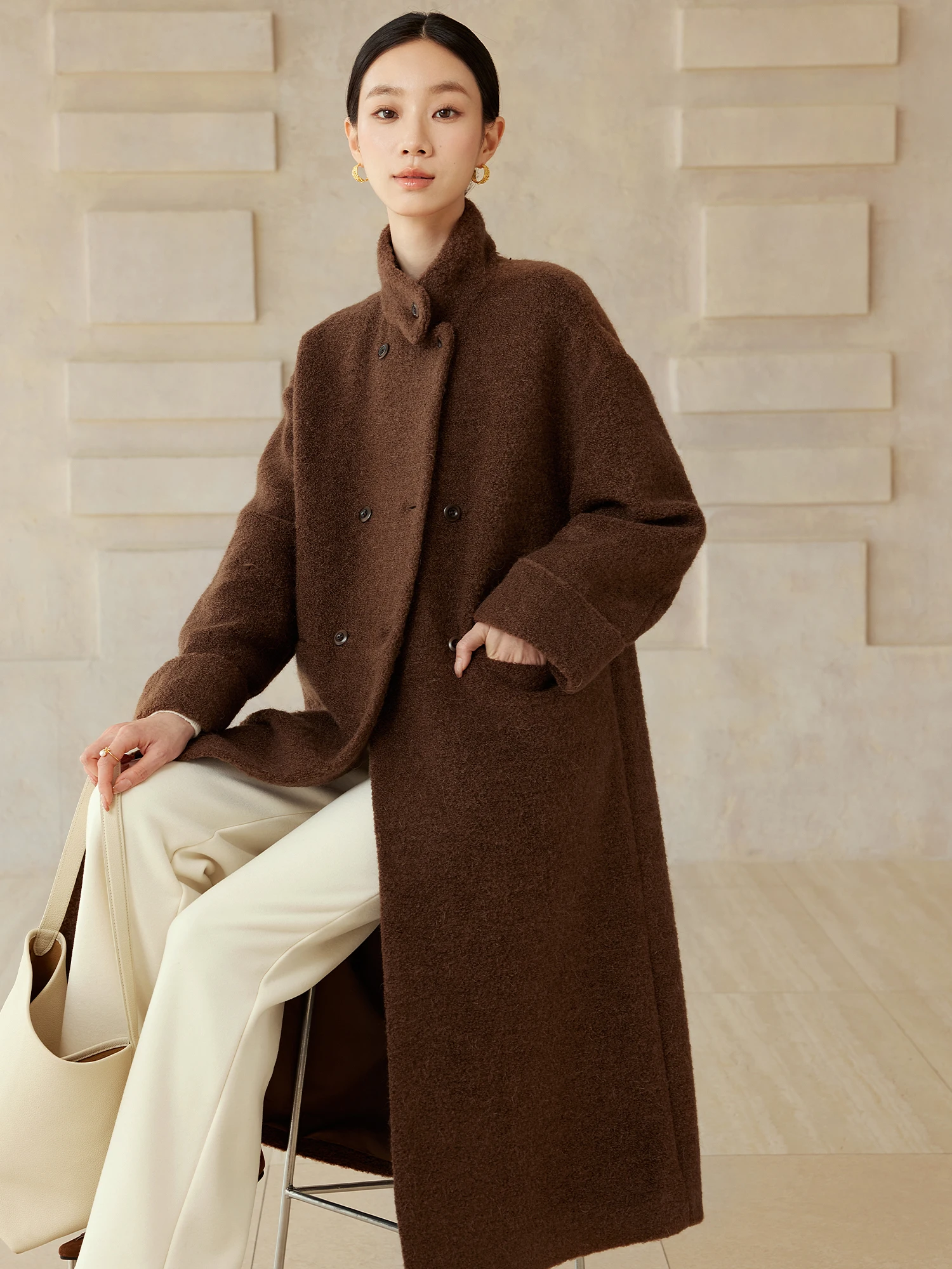 Ele Mat Stand Colla… - image