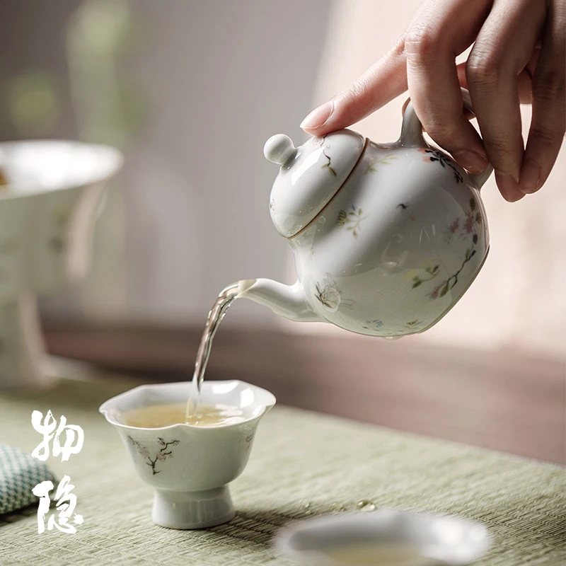

Handmade Ceramic Tea Pot Gongfu Tea Set Brewing Pot Floral Pattern Small Potted Plant Single Pot Chinese Style Ancient Retro