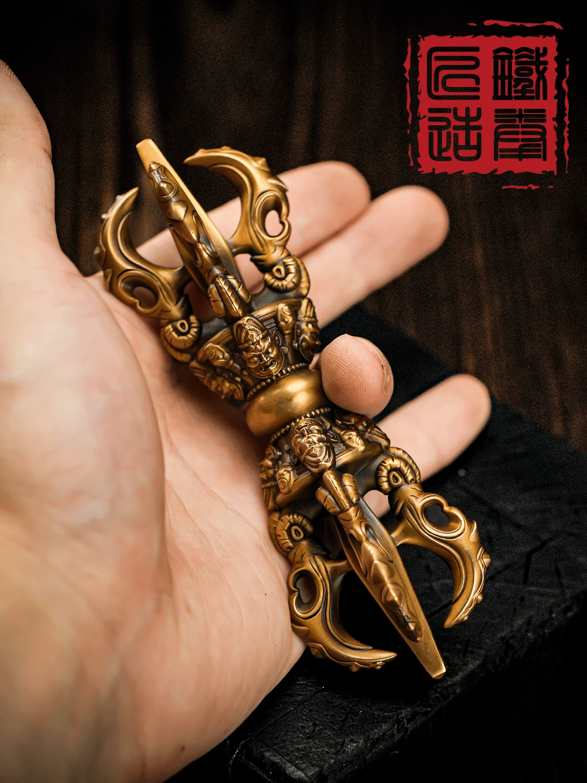 Bronce Dinastía Parra Anger, Lotus Master, Cinco garras, Vajra Monster Subduing Club