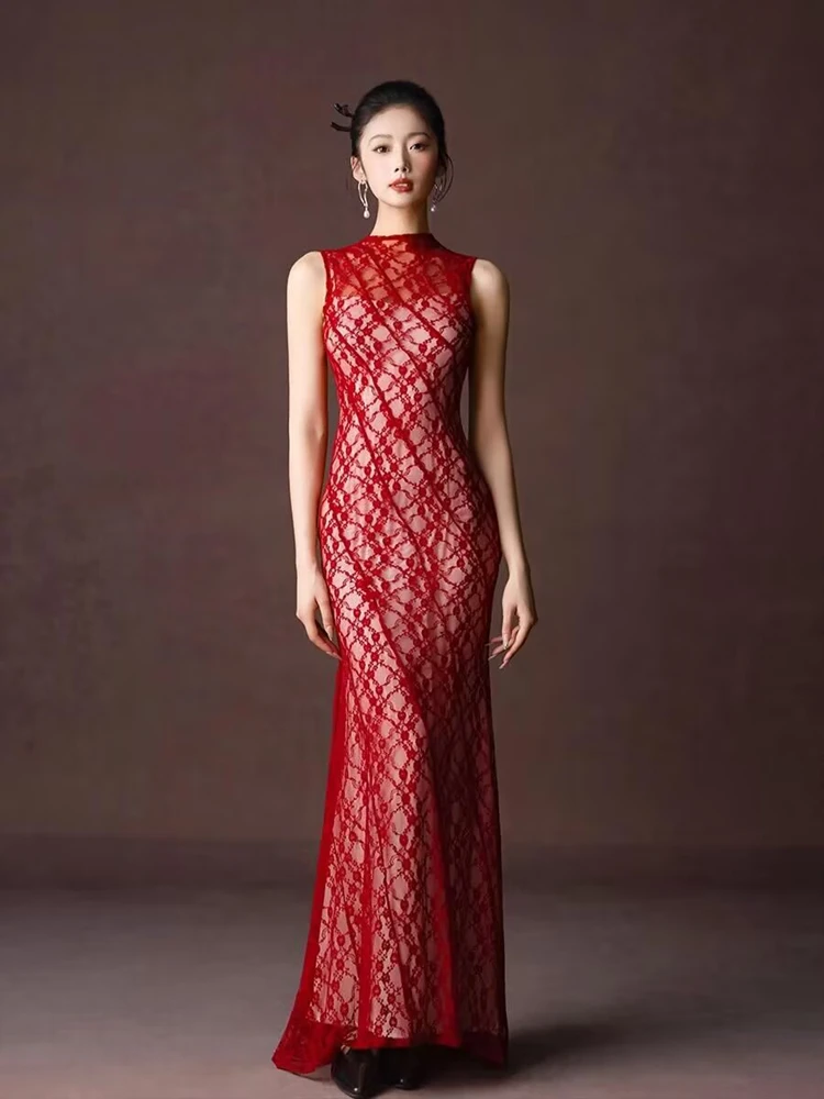

New Chinese Style Morning Robe Lace Red Sleeveless Fish Tail Long Dress Wedding Ceremony Dress Sensation Gown for Women
