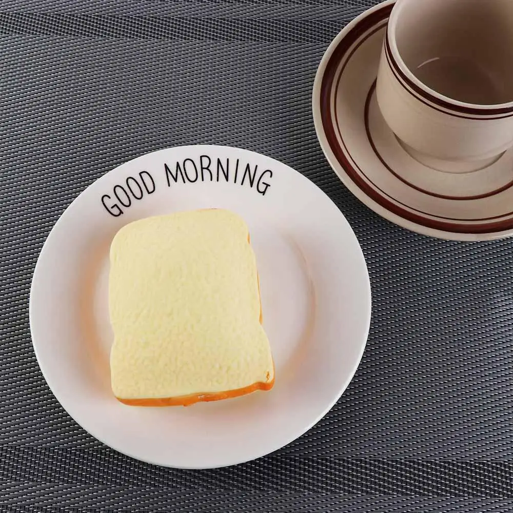 Novità Forma di Pane Aumento Lento Spremere Giocattolo Del Fumetto Cibo Giocattolo di Rimbalzo Lento Anti-stress Tpr Alleviare Lo Stress Giocattolo Lavoratori d'ufficio