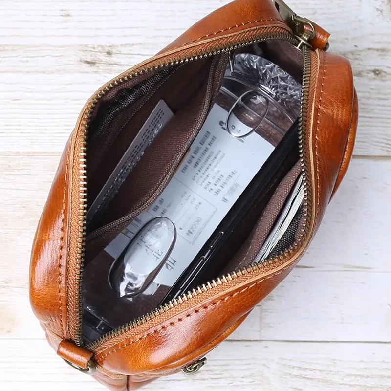 AETOO Men's leather retro single-shoulder crossbody mini portable backpack, top layer vegetable-tanned cowhide phone bag, suitab
