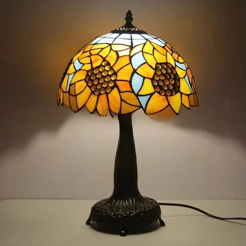 

12-Inch sunflower pattern, stained glass lampshade, pastoral retro lamp, household desk lamp