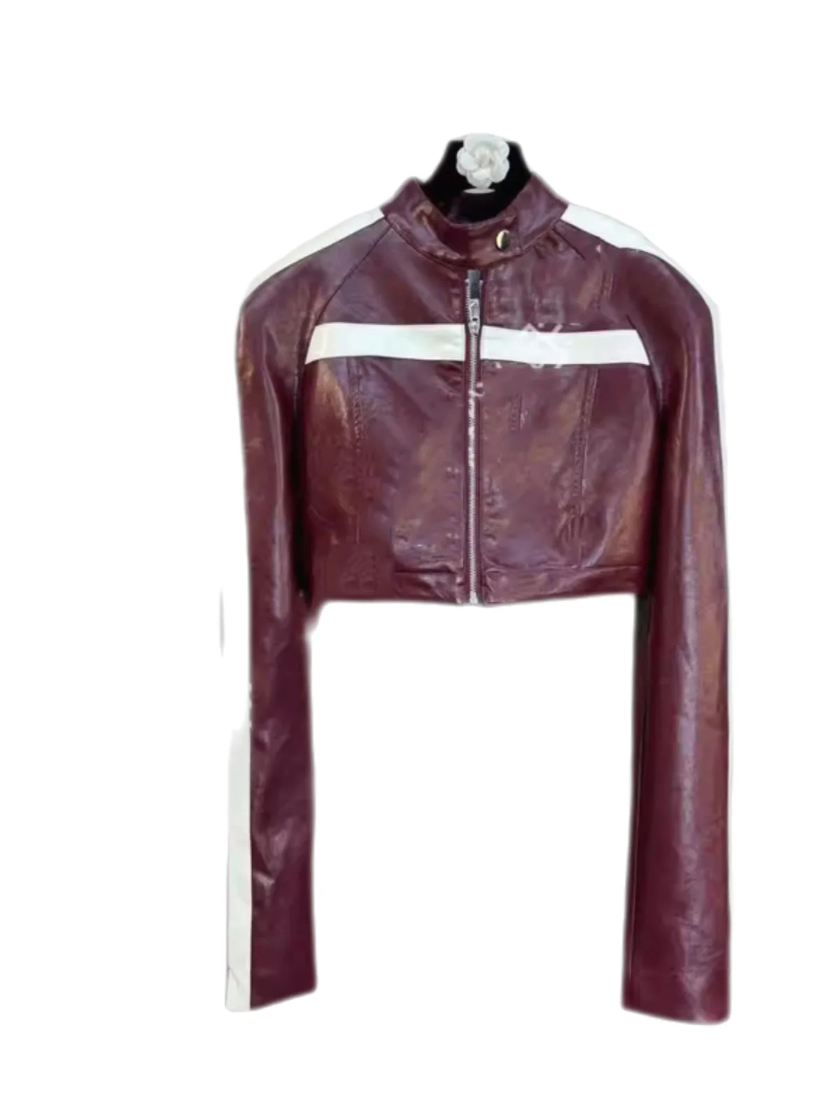 Giacca in Pelle PU Retrò con Strisce Americane Uniche, Nuovo Stile Versatile da Motociclista per Donna, Primavera