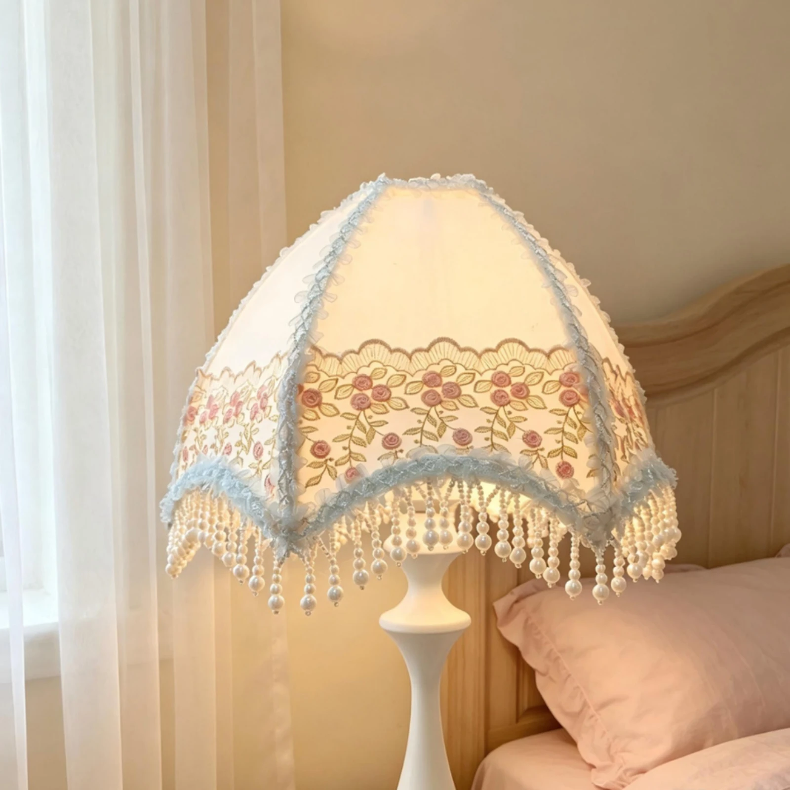 Floral Lace Lampshade Artisanal Lampshade with Beaded Tassels Lamp Accessory Translucent Decorative for Bedside Table
