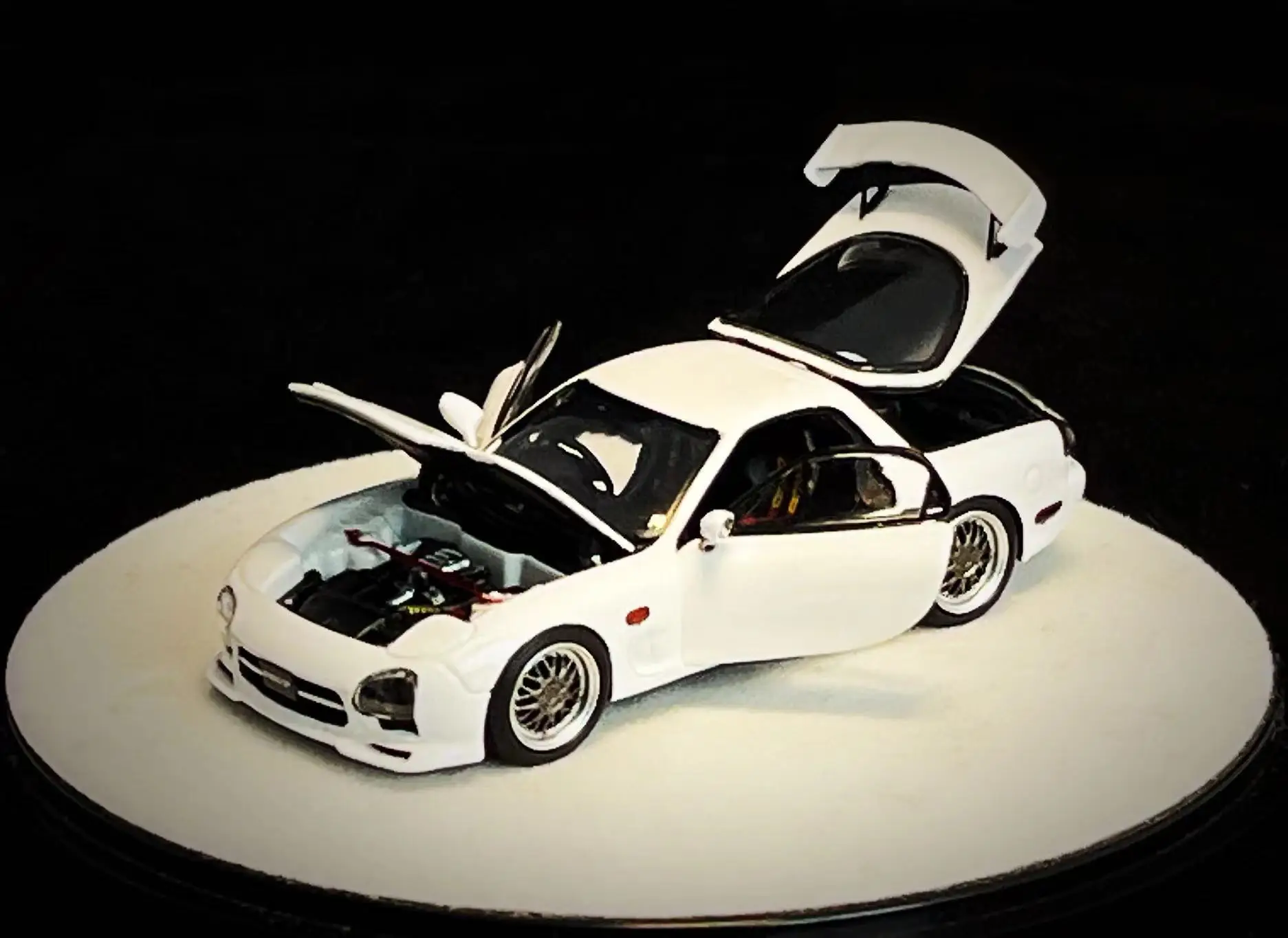 **Preorder** PGM 1:64 PGM 1:64  RX7 White limited999 Model Car