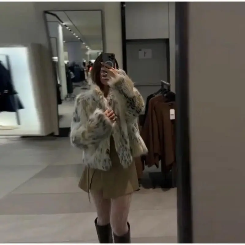 Trendiger, vielseitiger, warmer Kunstpelzmantel für Damen, grenzüberschreitender Sle, lectual Faion ort Oberbekleidung aus PU-Material