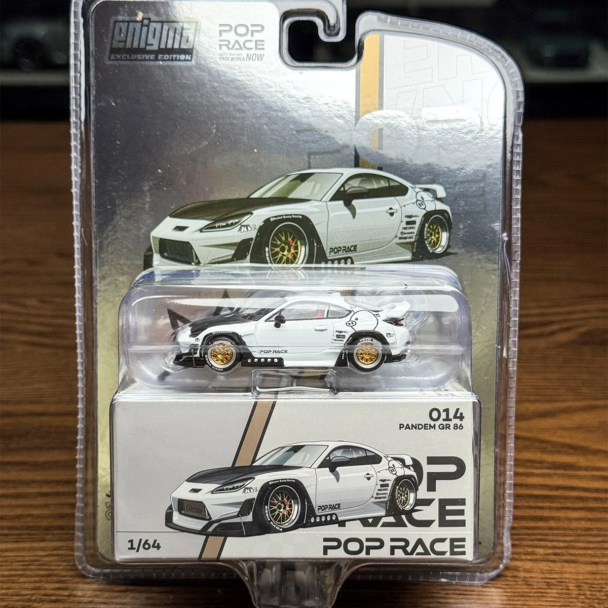 Pop Race x Enigma 1:64 Pandem GR86 ZN8 2022 Rocket Bunny Crystal